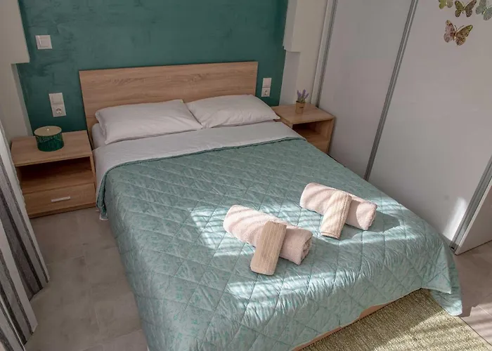 Aitolou Near The Sea *