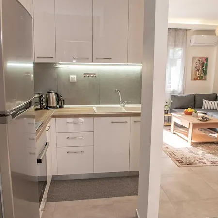 Appartement Aitolou Near The Sea *